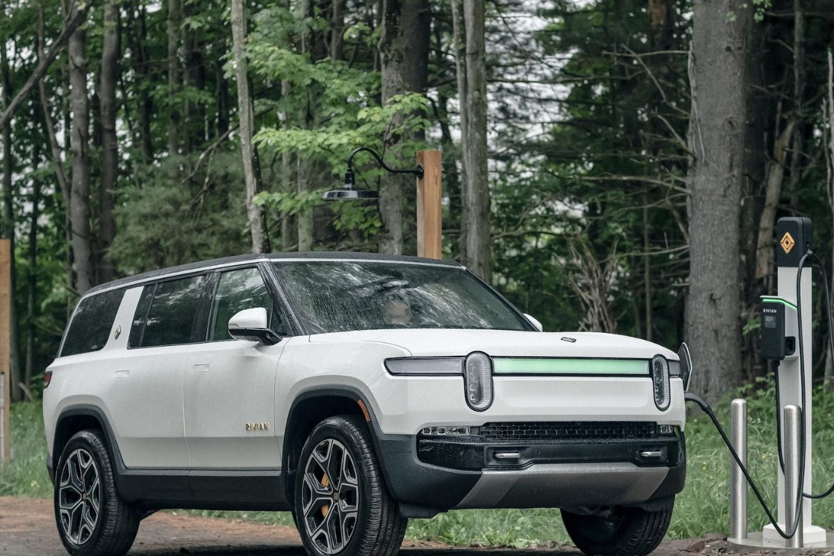 Rivian R2 Price