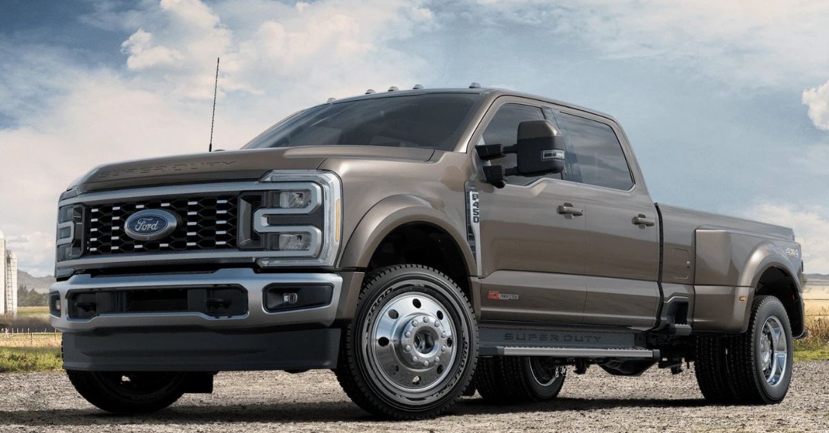 Ford F-450 Super Duty XLT Price in India